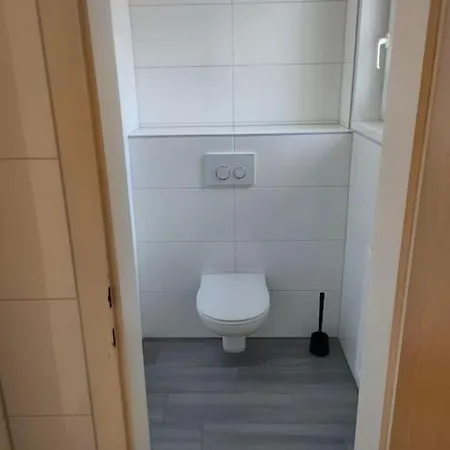 Ferienwohnung Laendlich Und In Seenaehe Schörfling Exterior foto
