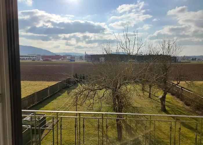 Ferienwohnung Laendlich Und In Seenaehe